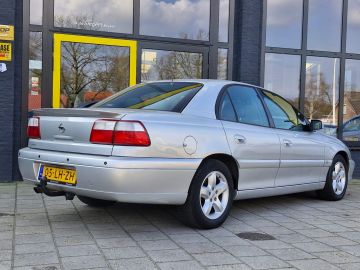 Opel Omega
